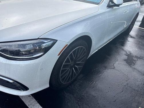 MANUFAKTUR Moonlight White Metallic 2024 Mercedes-Benz S-Class S 580