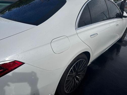 MANUFAKTUR Moonlight White Metallic 2024 Mercedes-Benz S-Class S 580