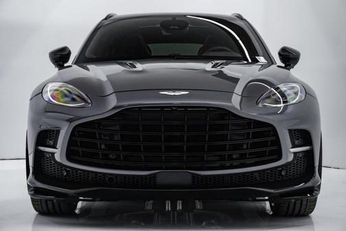 2025 Aston Martin DBX 707