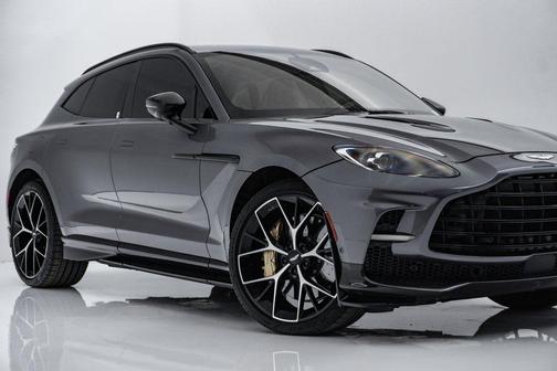 2025 Aston Martin DBX 707