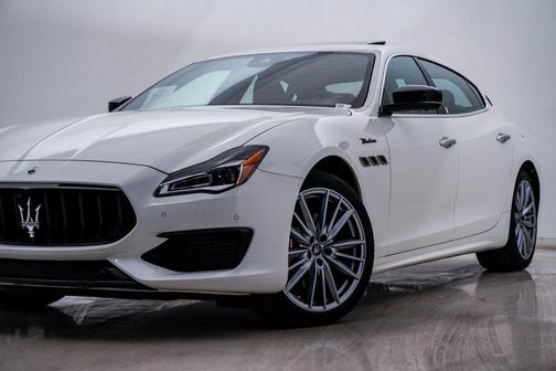 2024 Maserati Quattroporte Modena