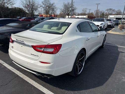 Bianco 2015 Maserati Quattroporte S Q4