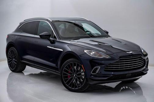 2021 Aston Martin DBX V8
