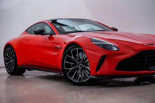 2025 Aston Martin Vantage Carbon