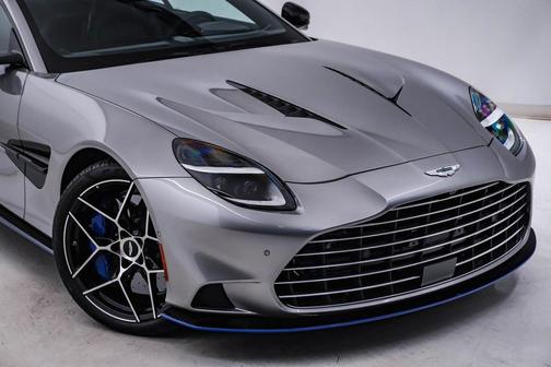 2025 Aston Martin Vanquish V12