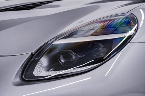 2025 Aston Martin Vanquish V12