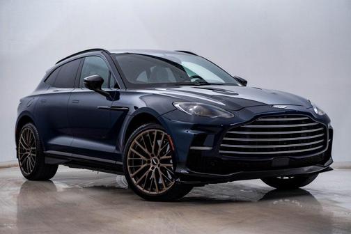2025 Aston Martin DBX 707