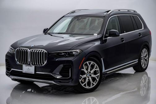 Arctic Gray Metallic 2022 BMW X7 xDrive40i