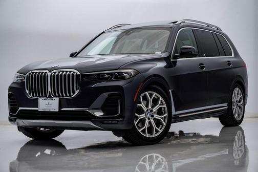 Arctic Gray Metallic 2022 BMW X7 xDrive40i