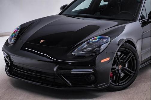 2018 Porsche Panamera Turbo Executive