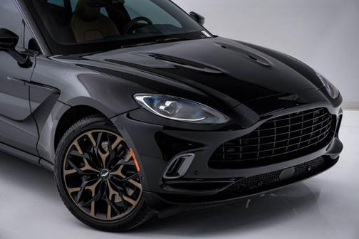 2021 Aston Martin DBX SUV