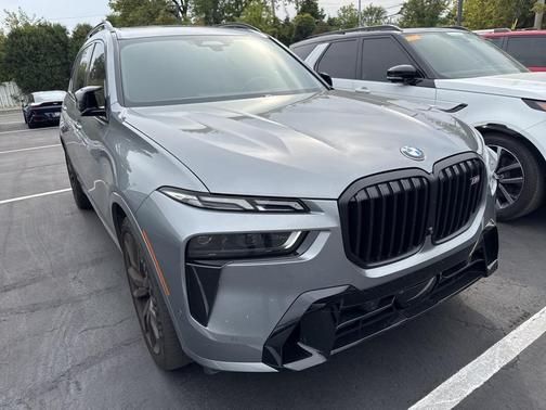 2024 BMW X7 M60i