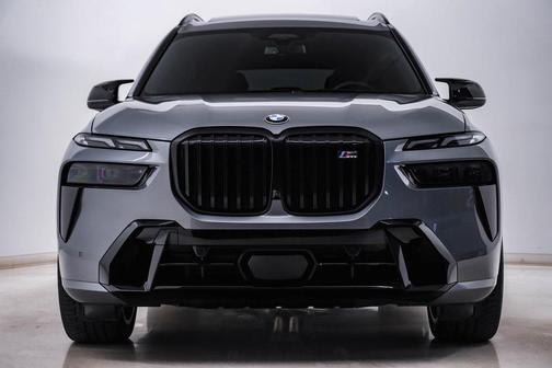 2024 BMW X7 M60i