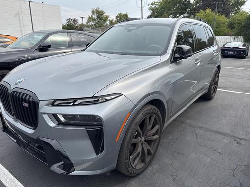 2024 BMW X7 M60i