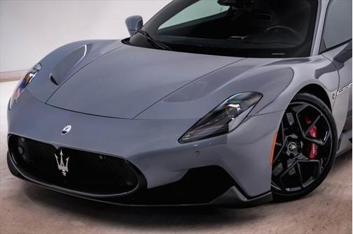 2023 Maserati MC20 Carbon