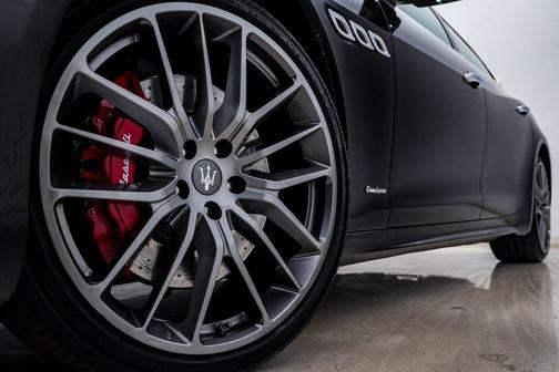 2018 Maserati Quattroporte GTS GranLusso