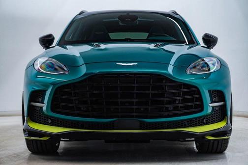 2025 Aston Martin DBX 707