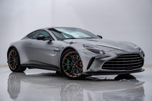 Aluminite Silver 2025 Aston Martin Vantage Carbon