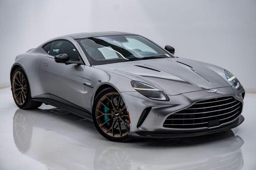 Aluminite Silver 2025 Aston Martin Vantage Carbon