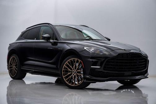 Q Oberon Black 2025 Aston Martin DBX 707