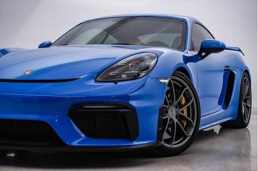 2022 Porsche 718 Cayman GT4