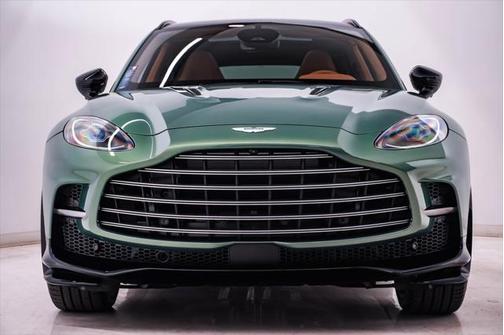 2025 Aston Martin DBX 707