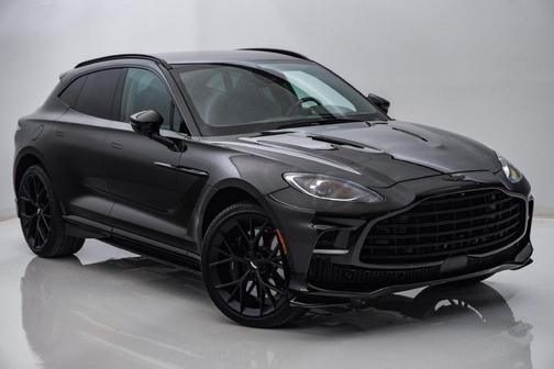 Minotaur Green 2025 Aston Martin DBX 707