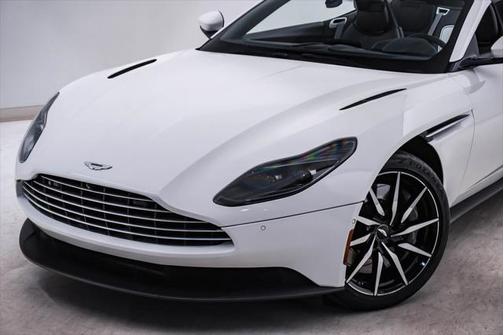2020 Aston Martin DB11 Volante