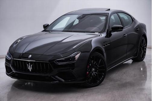 2023 Maserati Ghibli Modena Q4