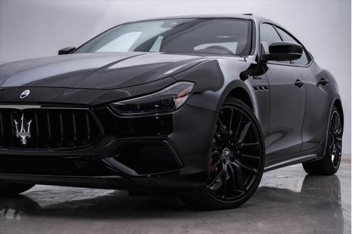 2023 Maserati Ghibli Modena Q4