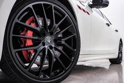 2021 Maserati Ghibli Trofeo