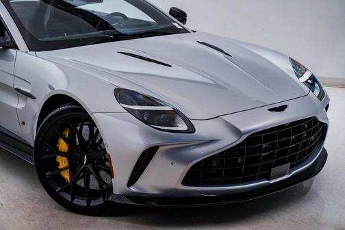 2026 Aston Martin Vantage Roadster