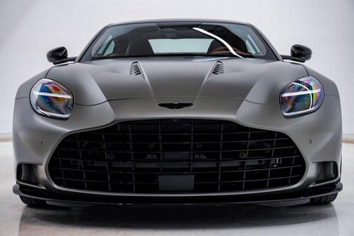 2025 Aston Martin Vanquish V12
