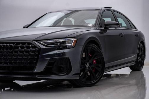 Daytona Gray Pearl Effect 2025 Audi S8 4.0T