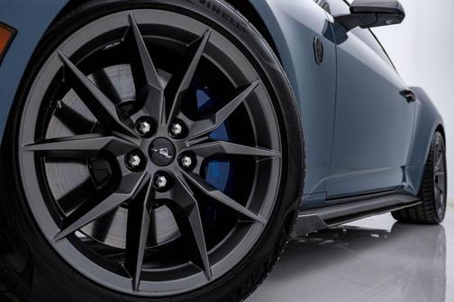 2025 Ford Mustang Dark Horse