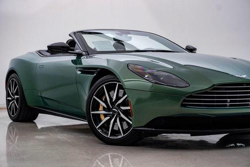 2023 Aston Martin DB11 Volante