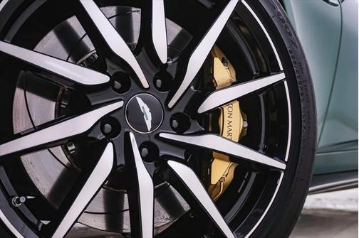 2023 Aston Martin DB11 Volante