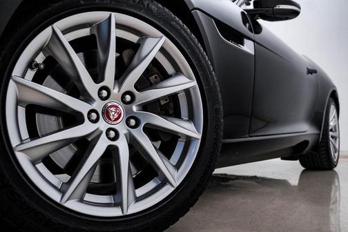 2017 Jaguar F-TYPE Premium