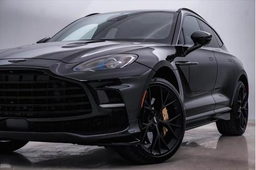 2025 Aston Martin DBX 707