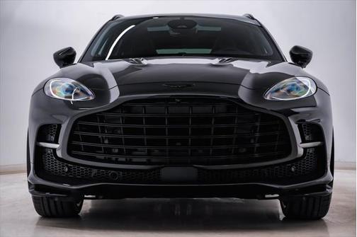 2025 Aston Martin DBX 707