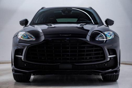 2023 Aston Martin DBX 707