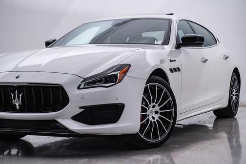 2024 Maserati Quattroporte Modena