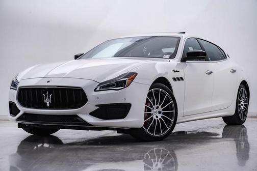 2024 Maserati Quattroporte Modena