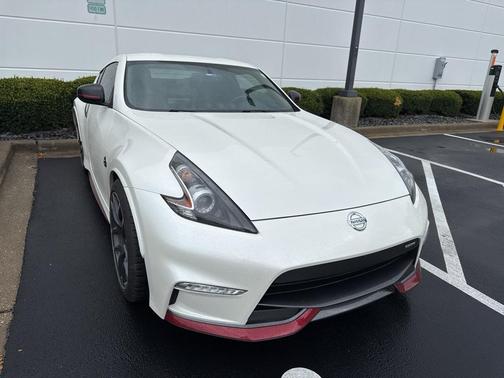 2019 Nissan 370Z NISMO