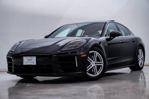 2025 Porsche Panamera 4