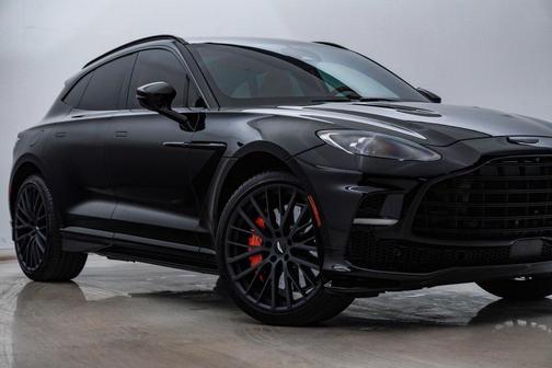2025 Aston Martin DBX 707
