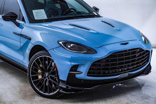 2023 Aston Martin DBX 707