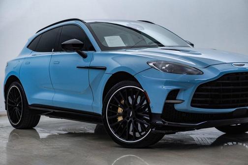 2023 Aston Martin DBX 707