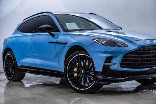 2023 Aston Martin DBX 707