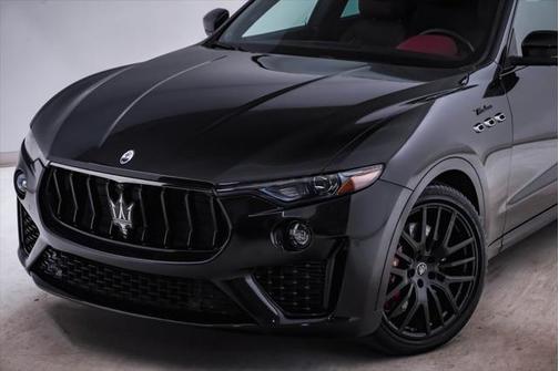 2022 Maserati Levante Modena